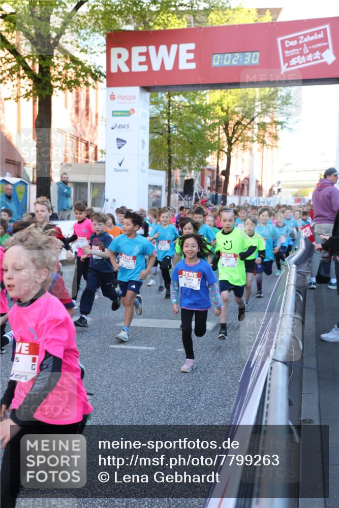 25.04.2025 - Das Zehntel Lena Gebhardt http://msf.ph/oto/7799263 26.04.2025 07:34:23 Allgemein zum Event 0, 02, 30, 82345 meine-sportfotos.de
