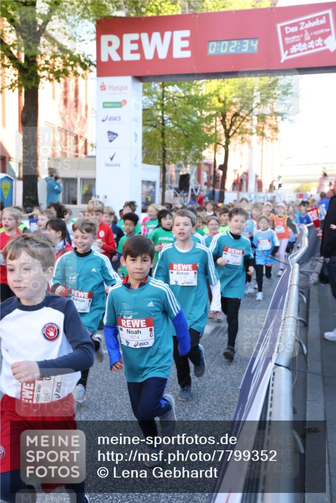 25.04.2025 - Das Zehntel Lena Gebhardt http://msf.ph/oto/7799352 26.04.2025 07:34:27 Allgemein zum Event 708, 0, 02, 34, 1874, 1878 meine-sportfotos.de