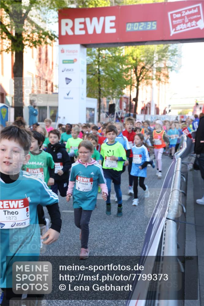 25.04.2025 - Das Zehntel Lena Gebhardt http://msf.ph/oto/7799373 26.04.2025 07:34:29 Allgemein zum Event 1873, 02, 35, 1880 meine-sportfotos.de