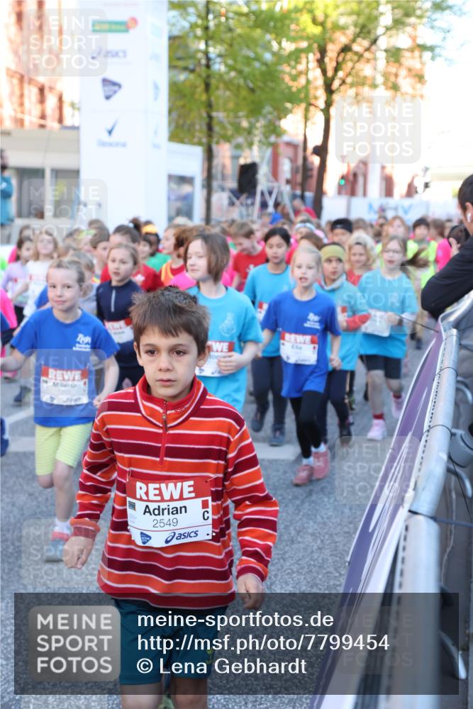 25.04.2025 - Das Zehntel Lena Gebhardt http://msf.ph/oto/7799454 26.04.2025 07:34:34 Allgemein zum Event 2549 meine-sportfotos.de