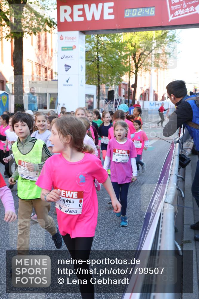 25.04.2025 - Das Zehntel Lena Gebhardt http://msf.ph/oto/7799507 26.04.2025 07:34:39 Allgemein zum Event 3574, 0, 02, 46, 2345, 3377 meine-sportfotos.de