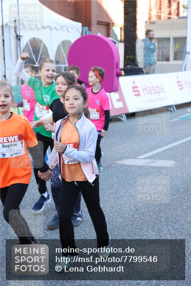 25.04.2025 - Das Zehntel Lena Gebhardt http://msf.ph/oto/7799546 26.04.2025 07:34:43 Allgemein zum Event 2287, 220 meine-sportfotos.de