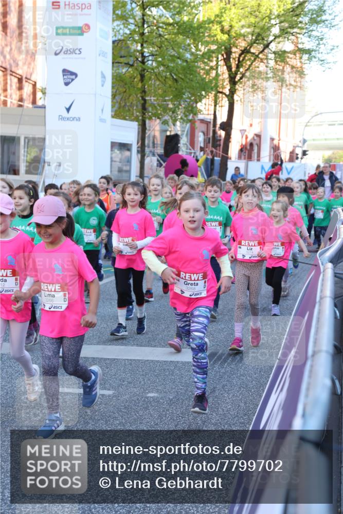 25.04.2025 - Das Zehntel Lena Gebhardt http://msf.ph/oto/7799702 26.04.2025 07:35:28 Allgemein zum Event 12, 3266, 3268, 4444 meine-sportfotos.de