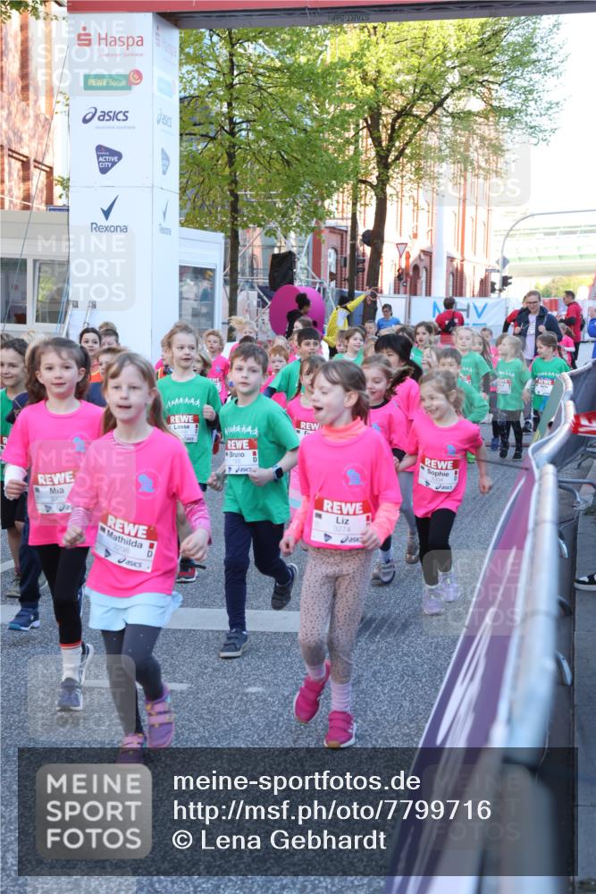 25.04.2025 - Das Zehntel Lena Gebhardt http://msf.ph/oto/7799716 26.04.2025 07:35:29 Allgemein zum Event 3298, 3274 meine-sportfotos.de