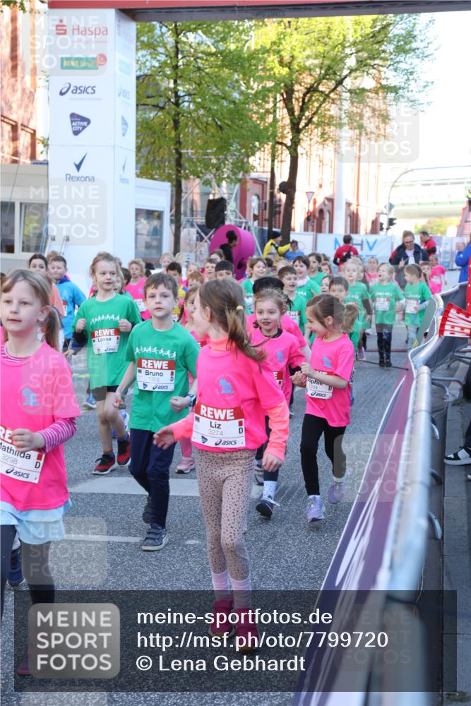 25.04.2025 - Das Zehntel Lena Gebhardt http://msf.ph/oto/7799720 26.04.2025 07:35:29 Allgemein zum Event 3298, 3274, 304 meine-sportfotos.de