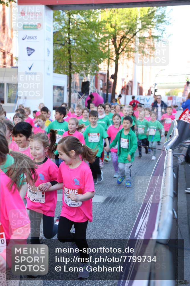 25.04.2025 - Das Zehntel Lena Gebhardt http://msf.ph/oto/7799734 26.04.2025 07:35:30 Allgemein zum Event 3277, 3304 meine-sportfotos.de