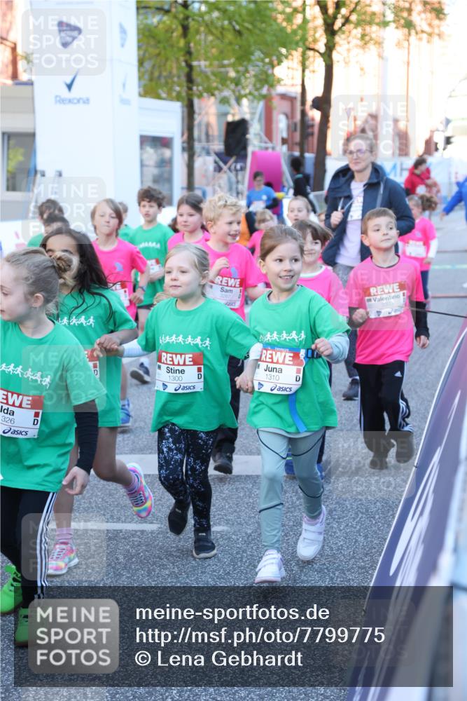 25.04.2025 - Das Zehntel Lena Gebhardt http://msf.ph/oto/7799775 26.04.2025 07:35:33 Allgemein zum Event 326, 1300, 3267, 4255, 1310 meine-sportfotos.de