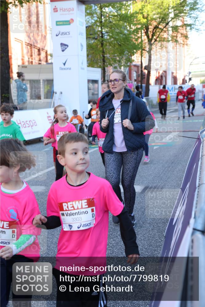 25.04.2025 - Das Zehntel Lena Gebhardt http://msf.ph/oto/7799819 26.04.2025 07:35:35 Allgemein zum Event 3303 meine-sportfotos.de