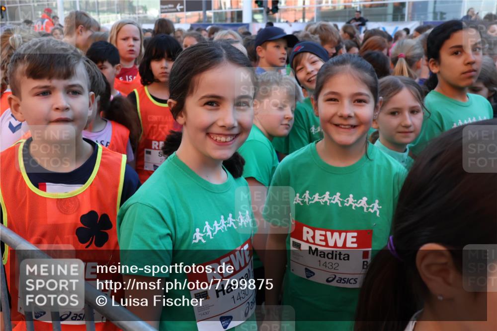 25.04.2025 - Das Zehntel Luisa Fischer http://msf.ph/oto/7799875 26.04.2025 08:29:43 Allgemein zum Event 797, 1430, 1430, 1432, 1432 meine-sportfotos.de