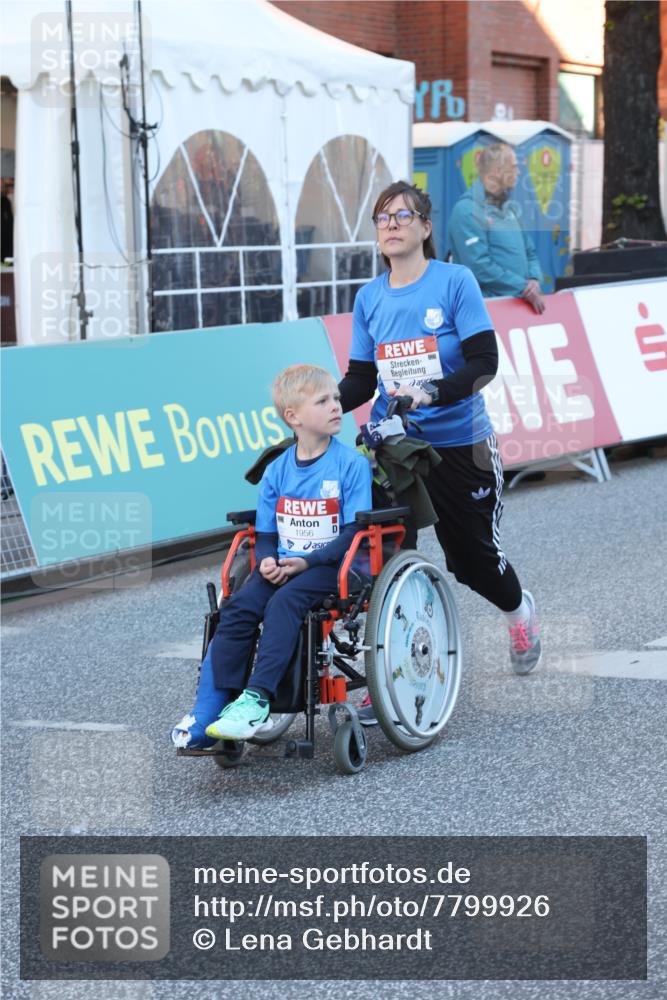 25.04.2025 - Das Zehntel Lena Gebhardt http://msf.ph/oto/7799926 26.04.2025 07:35:42 Allgemein zum Event 1956 meine-sportfotos.de