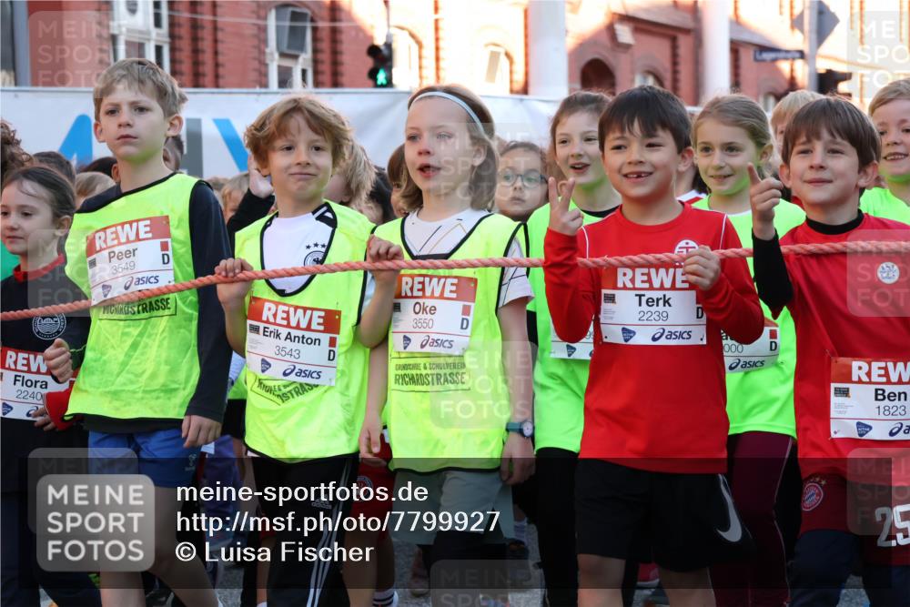 25.04.2025 - Das Zehntel Luisa Fischer http://msf.ph/oto/7799927 26.04.2025 08:34:51 Allgemein zum Event 2240, 3549, 2239, 3550, 3543, 000, 1823, 1823, 25 meine-sportfotos.de