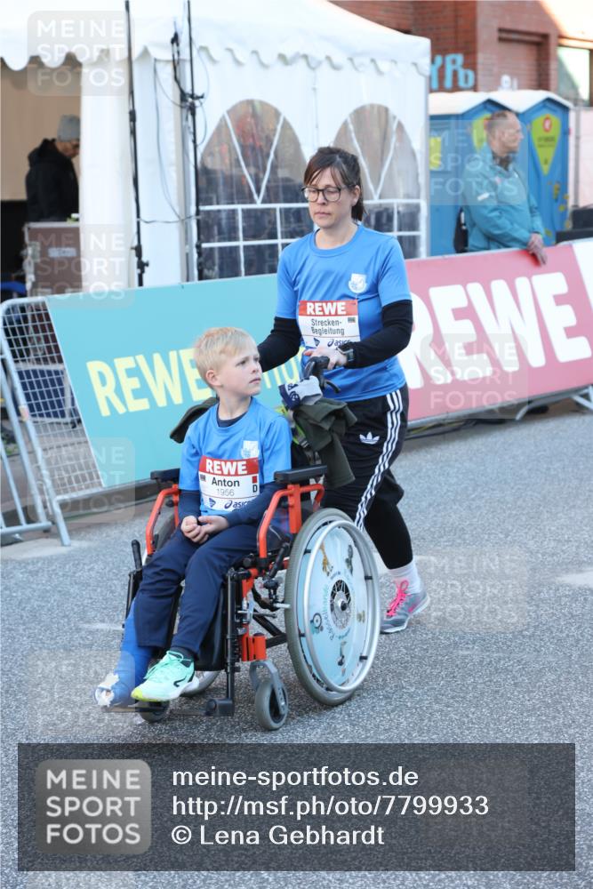 25.04.2025 - Das Zehntel Lena Gebhardt http://msf.ph/oto/7799933 26.04.2025 07:35:42 Allgemein zum Event 1956 meine-sportfotos.de