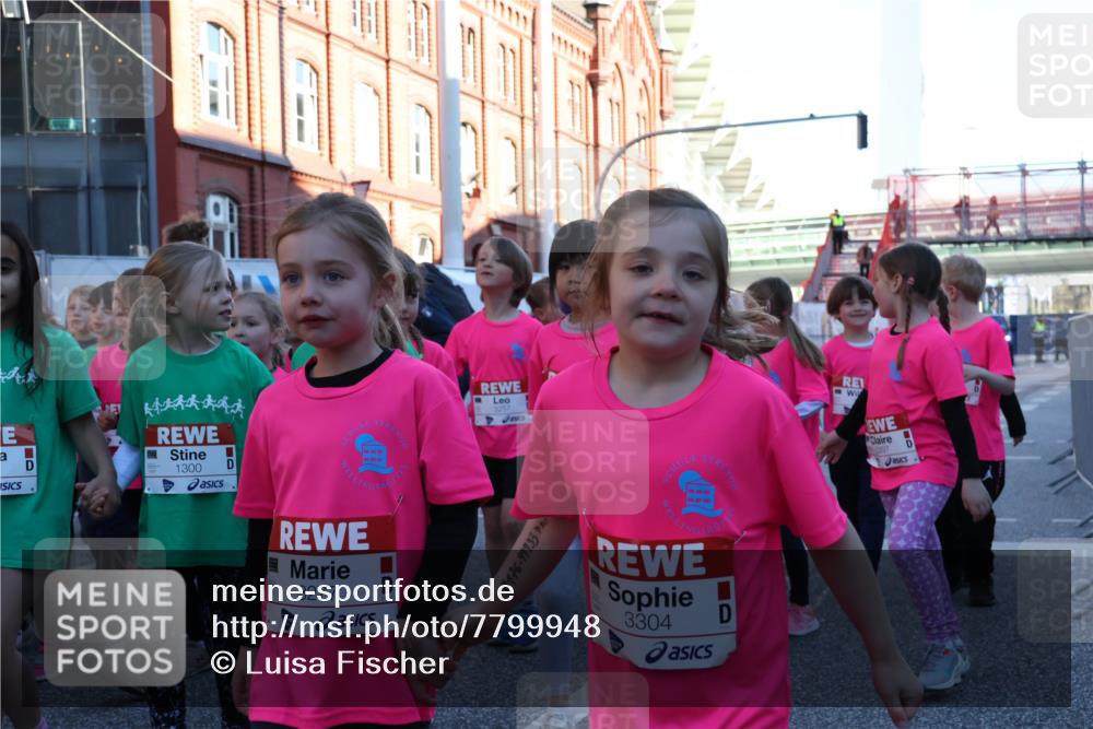 25.04.2025 - Das Zehntel Luisa Fischer http://msf.ph/oto/7799948 26.04.2025 08:35:02 Allgemein zum Event 1300, 3277, 0176, 99133, 730, 3304, 297 meine-sportfotos.de