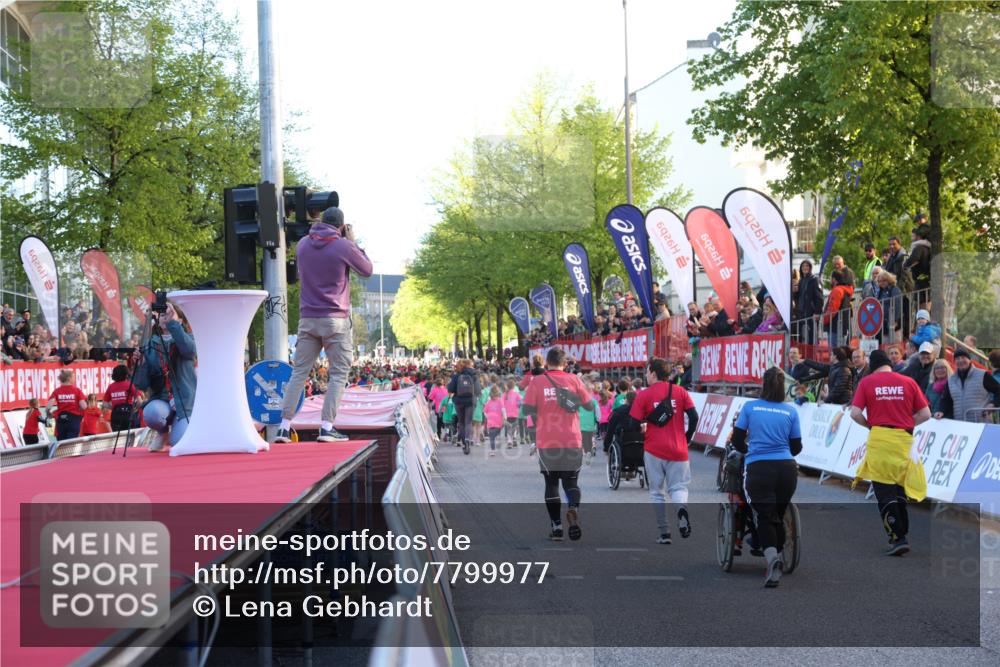 25.04.2025 - Das Zehntel Lena Gebhardt http://msf.ph/oto/7799977 26.04.2025 07:35:53 Allgemein zum Event 6926, 5, 9269 meine-sportfotos.de