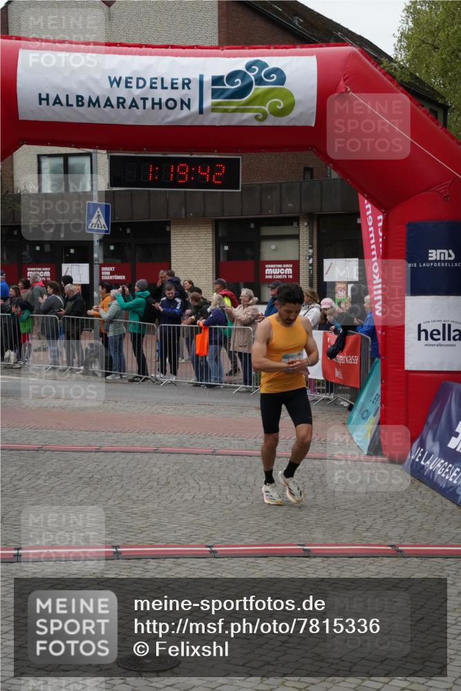 04.05.2025 - 8. Wedeler Halbmarathon Felixshl http://msf.ph/oto/7815336 04.05.2025 11:19:40 Ziel 361, 534 meine-sportfotos.de