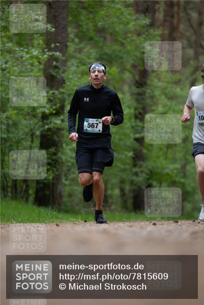 04.05.2025 - 8. Wedeler Halbmarathon Michael Strokosch http://msf.ph/oto/7815609 04.05.2025 10:32:13 Laufen 29, 567, 10 meine-sportfotos.de