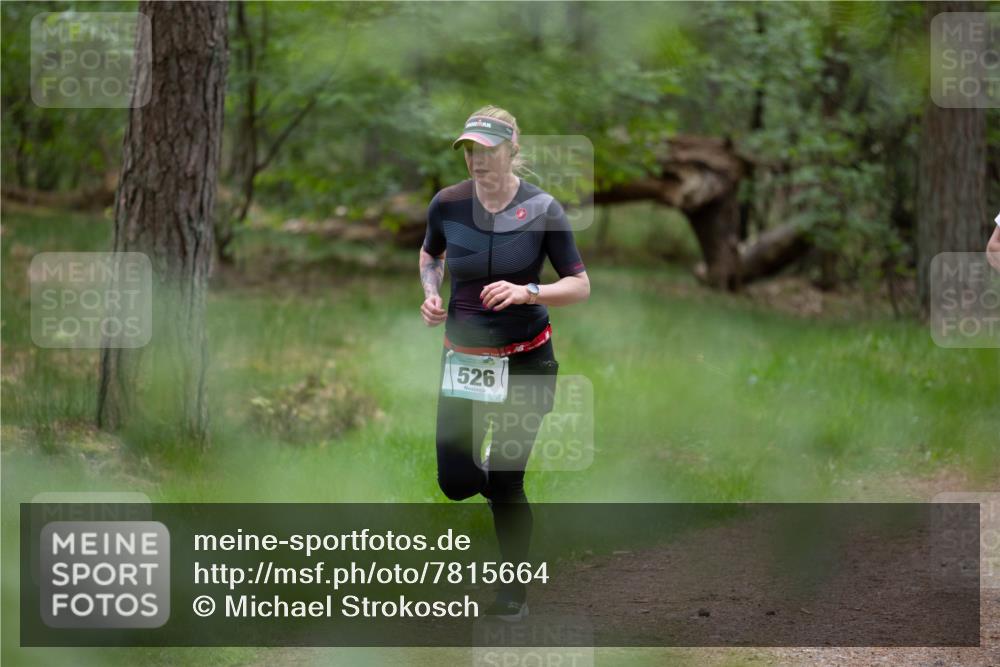 04.05.2025 - 8. Wedeler Halbmarathon Michael Strokosch http://msf.ph/oto/7815664 04.05.2025 10:32:59 Laufen 526 meine-sportfotos.de