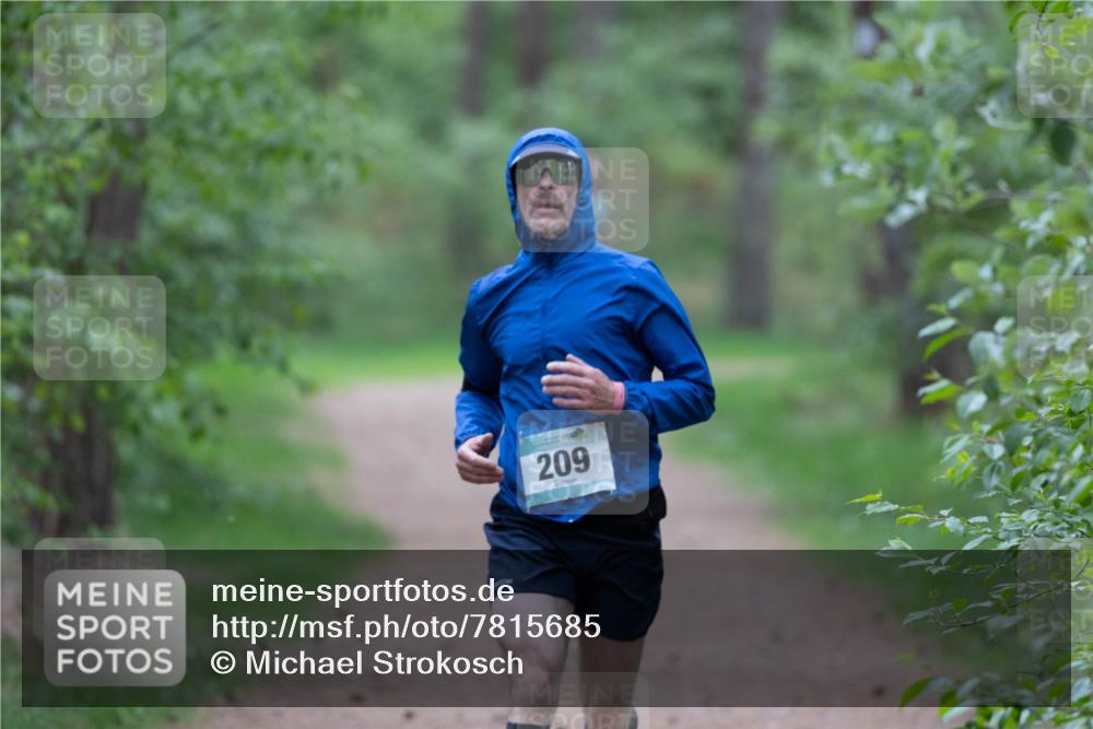 04.05.2025 - 8. Wedeler Halbmarathon Michael Strokosch http://msf.ph/oto/7815685 04.05.2025 10:34:13 Laufen 209 meine-sportfotos.de