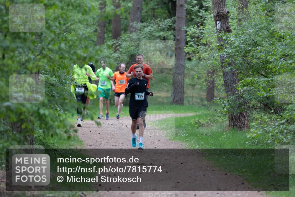 04.05.2025 - 8. Wedeler Halbmarathon Michael Strokosch http://msf.ph/oto/7815774 04.05.2025 10:34:46 Laufen 147, 755 meine-sportfotos.de