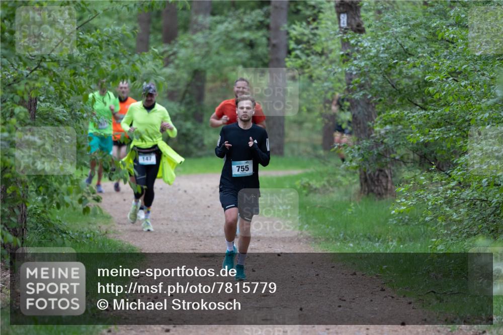 04.05.2025 - 8. Wedeler Halbmarathon Michael Strokosch http://msf.ph/oto/7815779 04.05.2025 10:34:52 Laufen 147, 755 meine-sportfotos.de