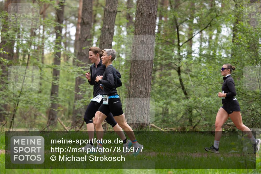 04.05.2025 - 8. Wedeler Halbmarathon Michael Strokosch http://msf.ph/oto/7815977 04.05.2025 10:36:54 Laufen 39, 402 meine-sportfotos.de