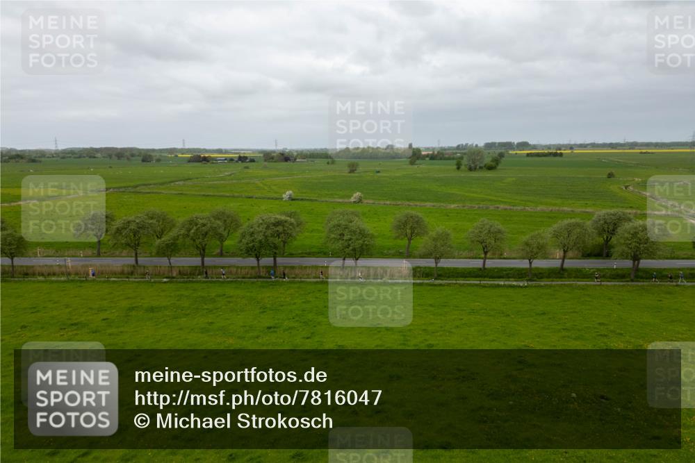 04.05.2025 - 8. Wedeler Halbmarathon Michael Strokosch http://msf.ph/oto/7816047 04.05.2025 10:38:27 Laufen  meine-sportfotos.de