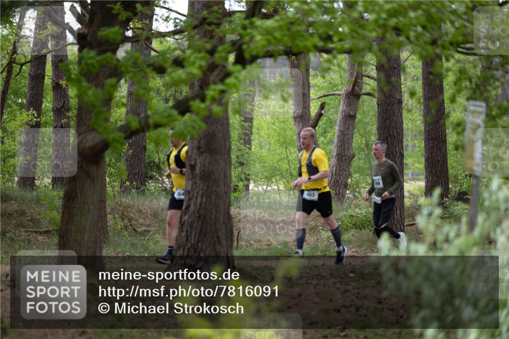04.05.2025 - 8. Wedeler Halbmarathon Michael Strokosch http://msf.ph/oto/7816091 04.05.2025 10:41:23 Laufen 363, 599 meine-sportfotos.de