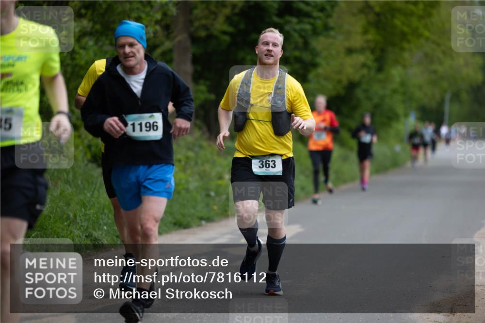 04.05.2025 - 8. Wedeler Halbmarathon Michael Strokosch http://msf.ph/oto/7816112 04.05.2025 10:46:32 Laufen 35, 1196, 363 meine-sportfotos.de