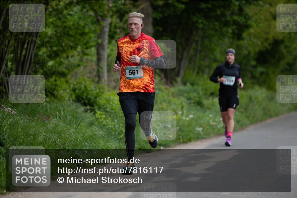 04.05.2025 - 8. Wedeler Halbmarathon Michael Strokosch http://msf.ph/oto/7816117 04.05.2025 10:46:37 Laufen 561, 150 meine-sportfotos.de