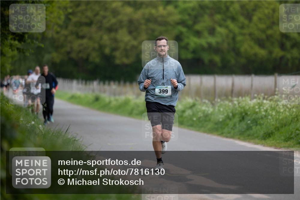 04.05.2025 - 8. Wedeler Halbmarathon Michael Strokosch http://msf.ph/oto/7816130 04.05.2025 10:46:53 Laufen 399 meine-sportfotos.de