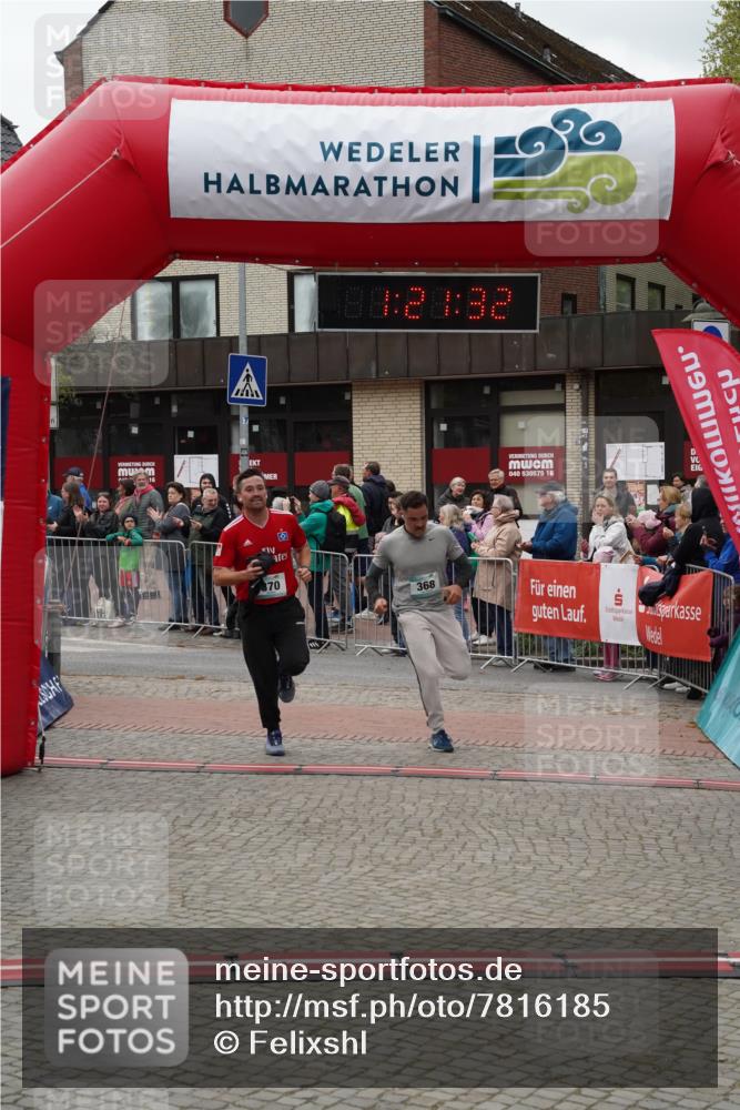 04.05.2025 - 8. Wedeler Halbmarathon Felixshl http://msf.ph/oto/7816185 04.05.2025 11:21:30 Ziel 368, 370, 1157 meine-sportfotos.de