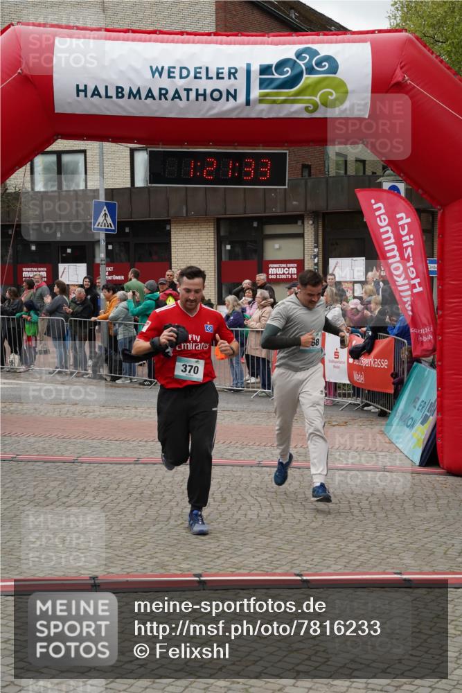 04.05.2025 - 8. Wedeler Halbmarathon Felixshl http://msf.ph/oto/7816233 04.05.2025 11:21:31 Ziel 368, 370, 1157 meine-sportfotos.de