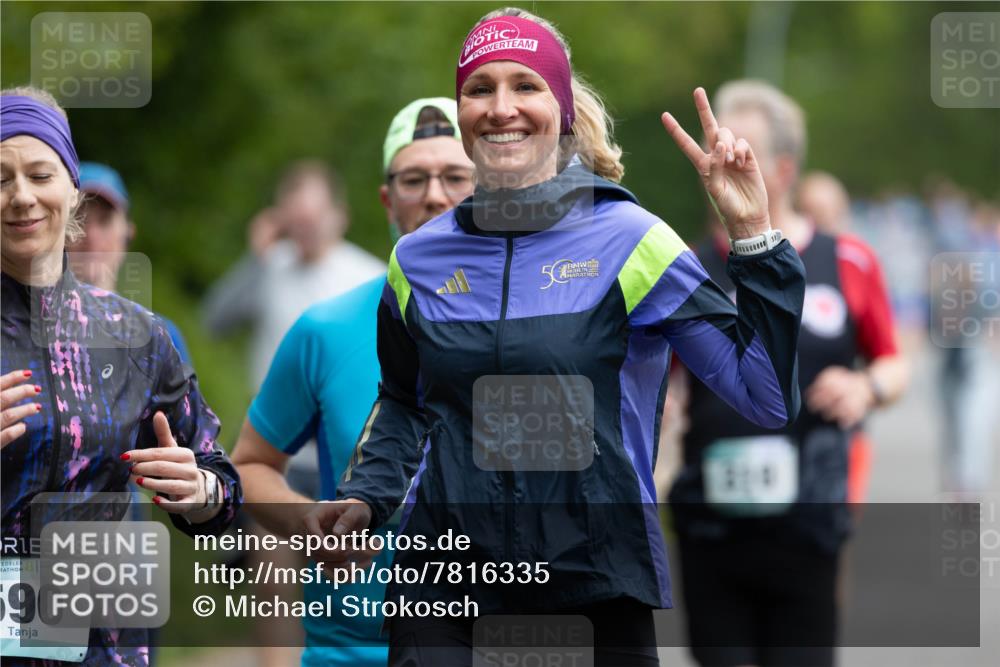 04.05.2025 - 8. Wedeler Halbmarathon Michael Strokosch http://msf.ph/oto/7816335 04.05.2025 10:49:37 Laufen 590, 50, 314 meine-sportfotos.de