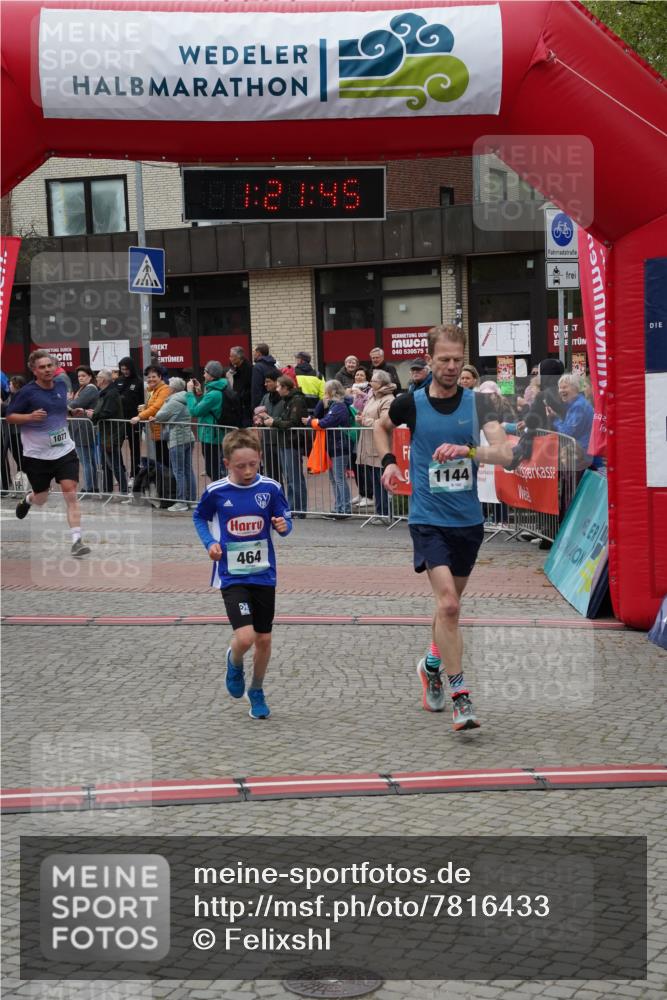 04.05.2025 - 8. Wedeler Halbmarathon Felixshl http://msf.ph/oto/7816433 04.05.2025 11:21:43 Ziel 332, 464, 1077, 1088, 1144 meine-sportfotos.de