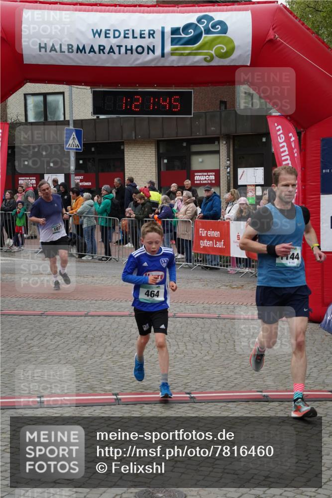 04.05.2025 - 8. Wedeler Halbmarathon Felixshl http://msf.ph/oto/7816460 04.05.2025 11:21:43 Ziel 332, 464, 1077, 1088, 1144 meine-sportfotos.de