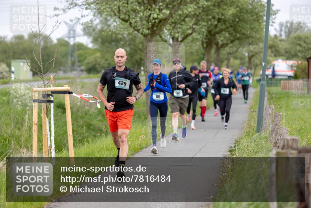 04.05.2025 - 8. Wedeler Halbmarathon Michael Strokosch http://msf.ph/oto/7816484 04.05.2025 11:01:40 Laufen 429, 80, 190 meine-sportfotos.de