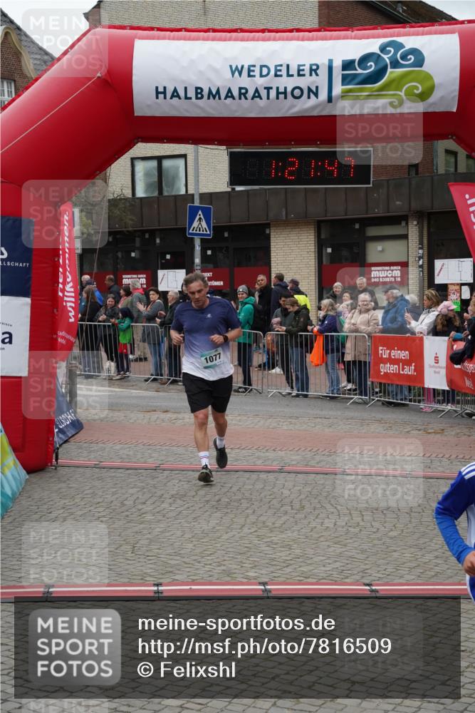 04.05.2025 - 8. Wedeler Halbmarathon Felixshl http://msf.ph/oto/7816509 04.05.2025 11:21:45 Ziel 464, 1077, 1144 meine-sportfotos.de