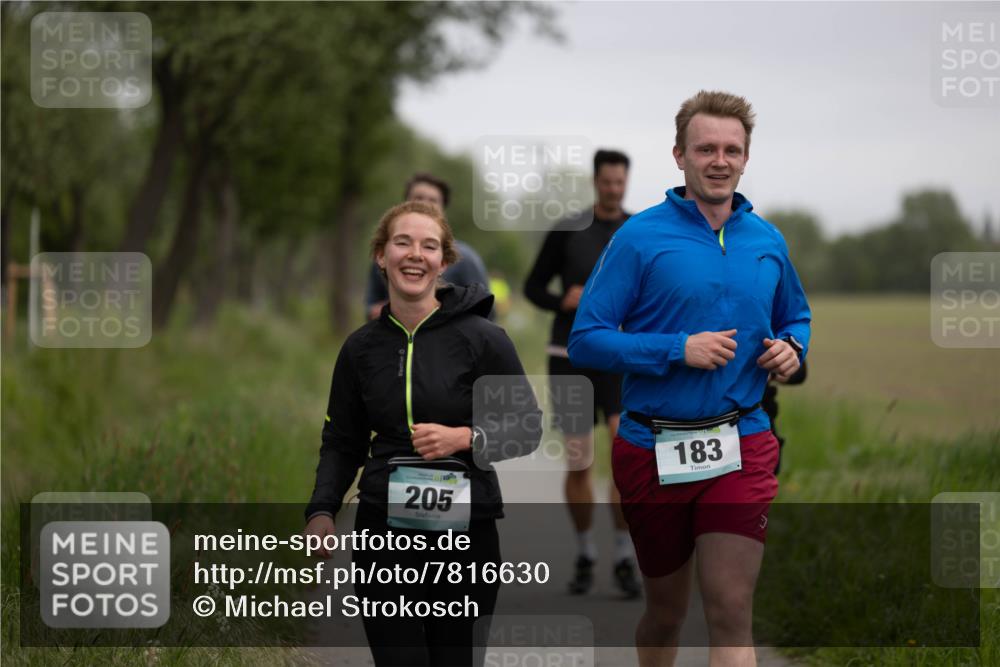 04.05.2025 - 8. Wedeler Halbmarathon Michael Strokosch http://msf.ph/oto/7816630 04.05.2025 11:15:47 Laufen 205, 183 meine-sportfotos.de