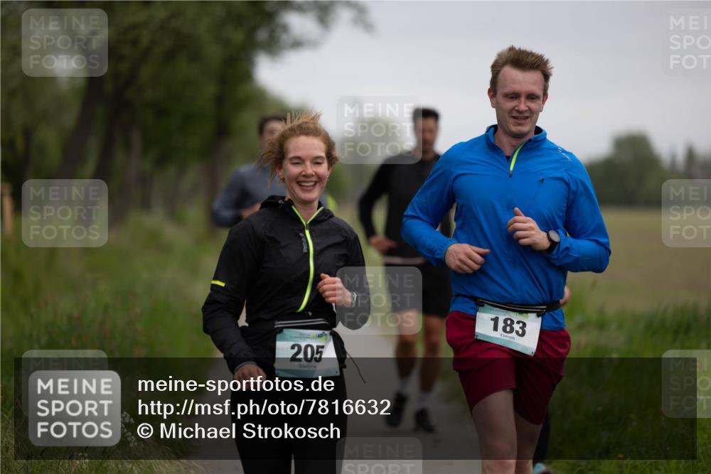 04.05.2025 - 8. Wedeler Halbmarathon Michael Strokosch http://msf.ph/oto/7816632 04.05.2025 11:15:47 Laufen 205, 183 meine-sportfotos.de