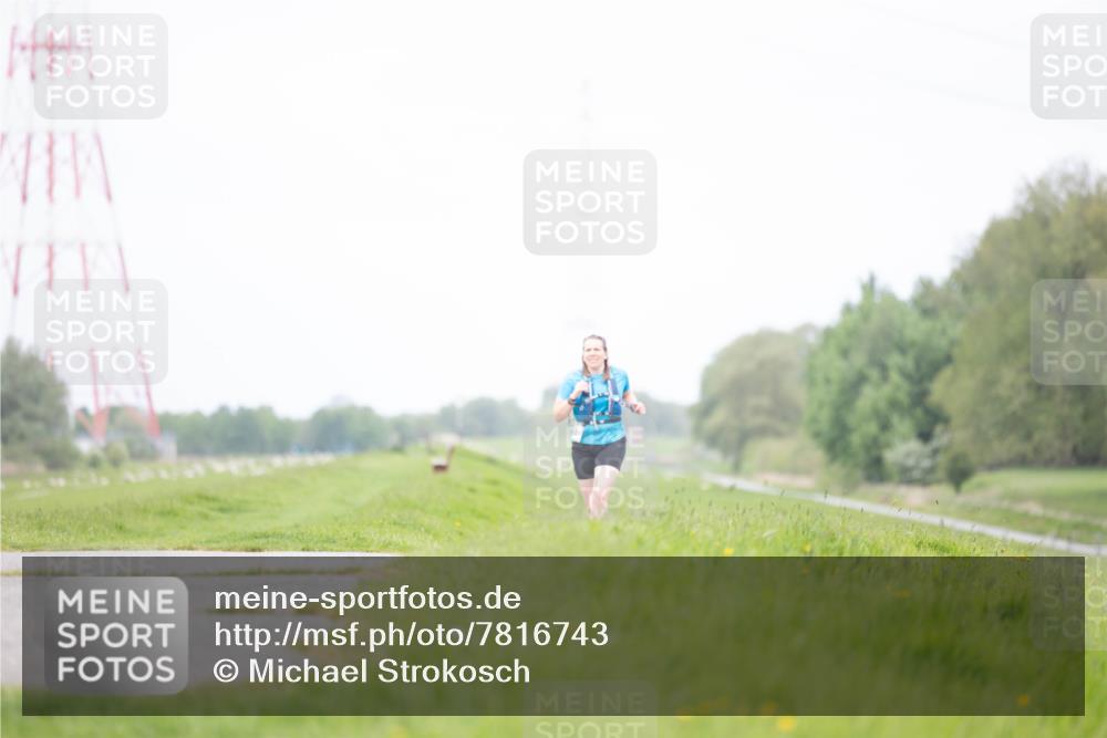 04.05.2025 - 8. Wedeler Halbmarathon Michael Strokosch http://msf.ph/oto/7816743 04.05.2025 11:38:48 Laufen  meine-sportfotos.de