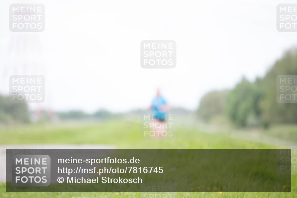 04.05.2025 - 8. Wedeler Halbmarathon Michael Strokosch http://msf.ph/oto/7816745 04.05.2025 11:38:49 Laufen  meine-sportfotos.de