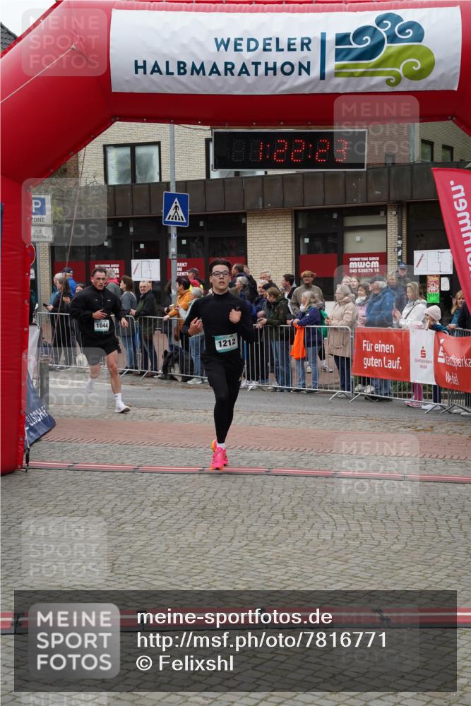 04.05.2025 - 8. Wedeler Halbmarathon Felixshl http://msf.ph/oto/7816771 04.05.2025 11:22:21 Ziel 1044, 1212 meine-sportfotos.de