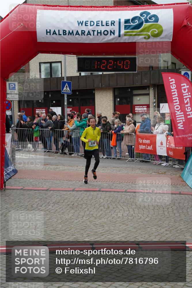 04.05.2025 - 8. Wedeler Halbmarathon Felixshl http://msf.ph/oto/7816796 04.05.2025 11:22:38 Ziel 378 meine-sportfotos.de