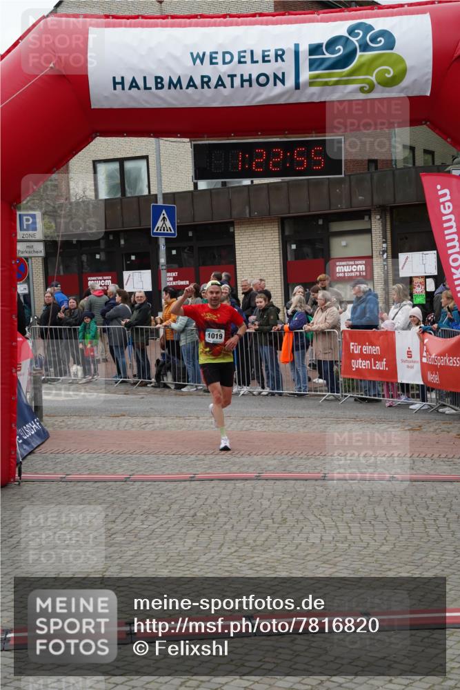 04.05.2025 - 8. Wedeler Halbmarathon Felixshl http://msf.ph/oto/7816820 04.05.2025 11:22:53 Ziel 1019 meine-sportfotos.de