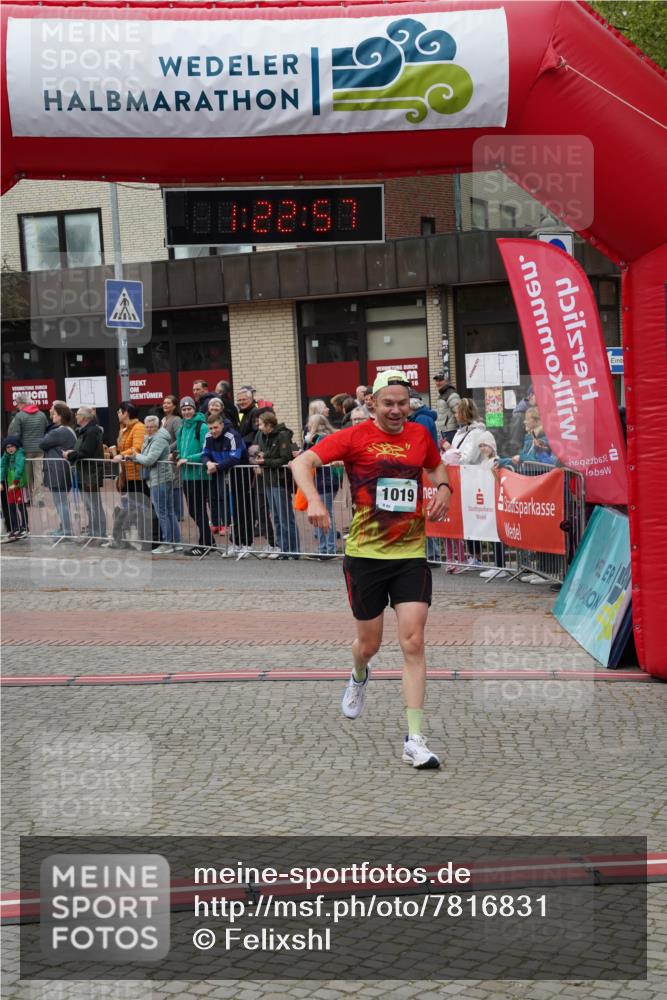 04.05.2025 - 8. Wedeler Halbmarathon Felixshl http://msf.ph/oto/7816831 04.05.2025 11:22:55 Ziel 1019 meine-sportfotos.de