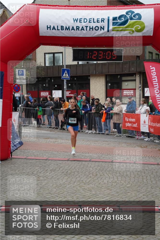 04.05.2025 - 8. Wedeler Halbmarathon Felixshl http://msf.ph/oto/7816834 04.05.2025 11:23:03 Ziel 1016 meine-sportfotos.de
