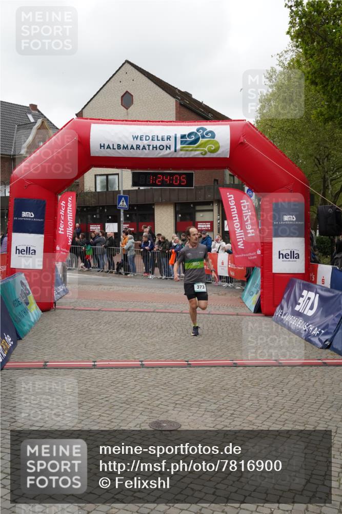 04.05.2025 - 8. Wedeler Halbmarathon Felixshl http://msf.ph/oto/7816900 04.05.2025 11:24:03 Ziel 373, 993 meine-sportfotos.de