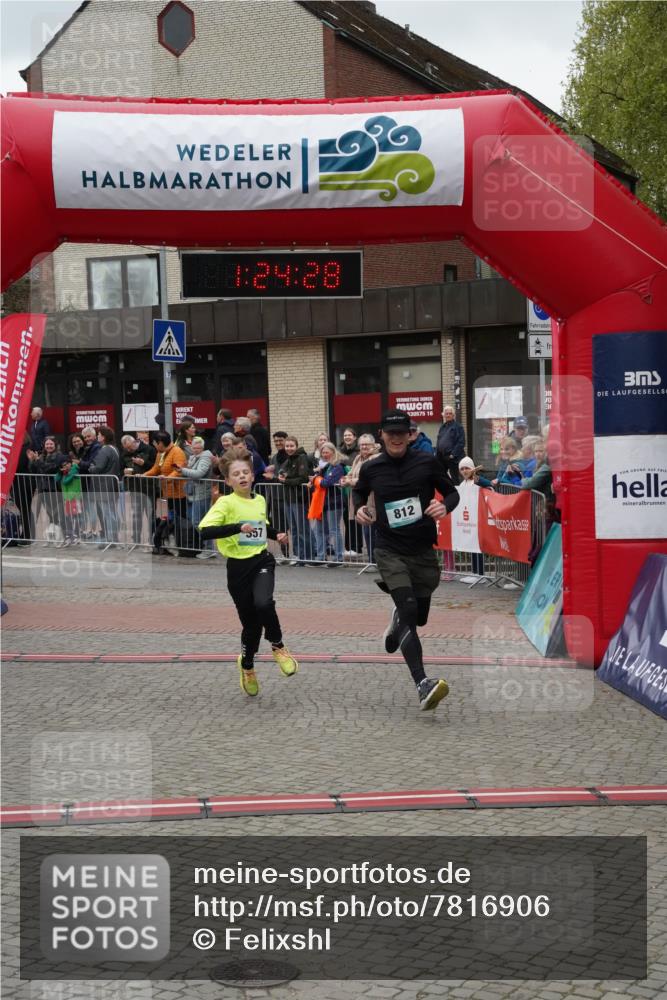 04.05.2025 - 8. Wedeler Halbmarathon Felixshl http://msf.ph/oto/7816906 04.05.2025 11:24:26 Ziel 357, 812 meine-sportfotos.de