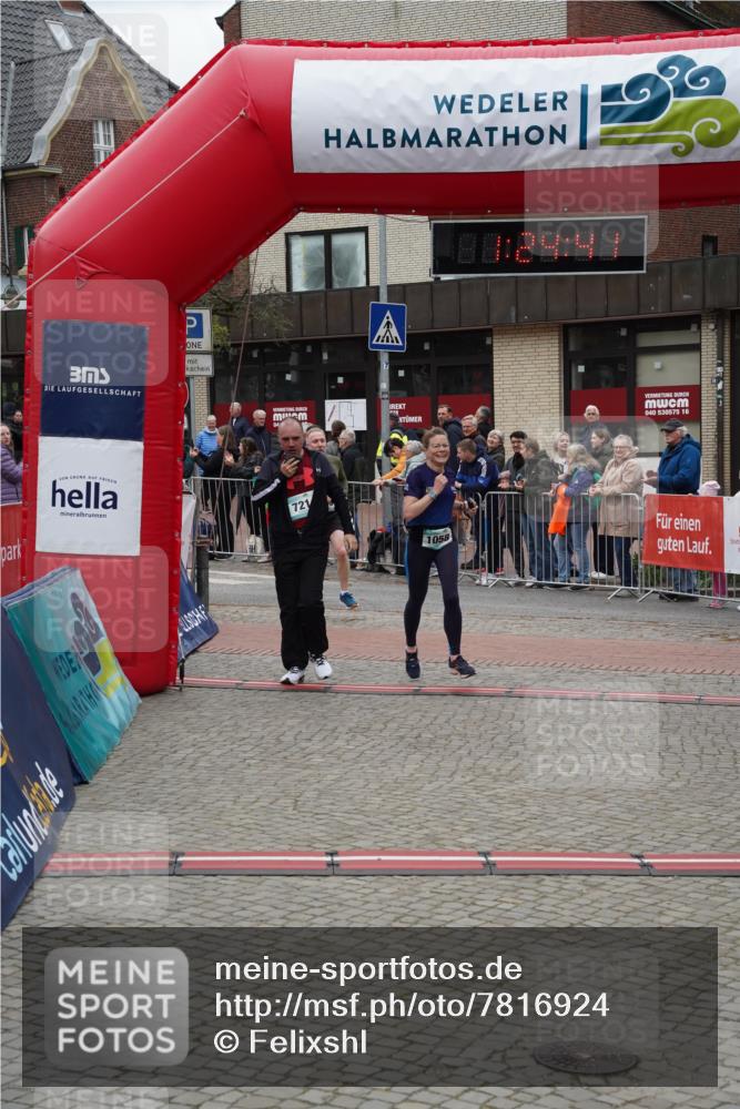 04.05.2025 - 8. Wedeler Halbmarathon Felixshl http://msf.ph/oto/7816924 04.05.2025 11:24:39 Ziel 638, 721, 998, 1058, 1199 meine-sportfotos.de
