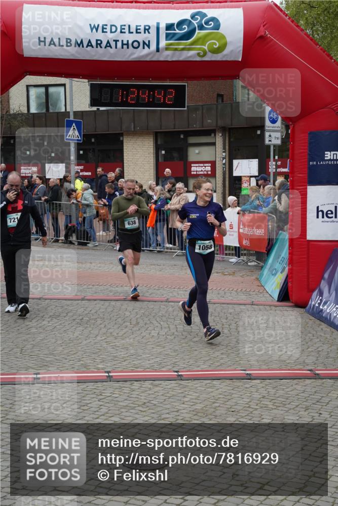 04.05.2025 - 8. Wedeler Halbmarathon Felixshl http://msf.ph/oto/7816929 04.05.2025 11:24:40 Ziel 638, 721, 827, 998, 1058, 1199 meine-sportfotos.de